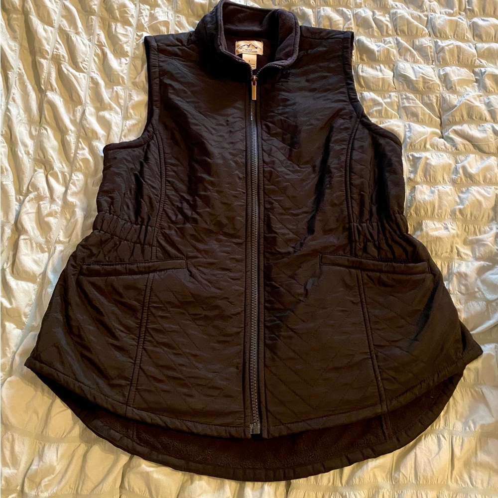 Womens Blue Mountain black quilted winter vest